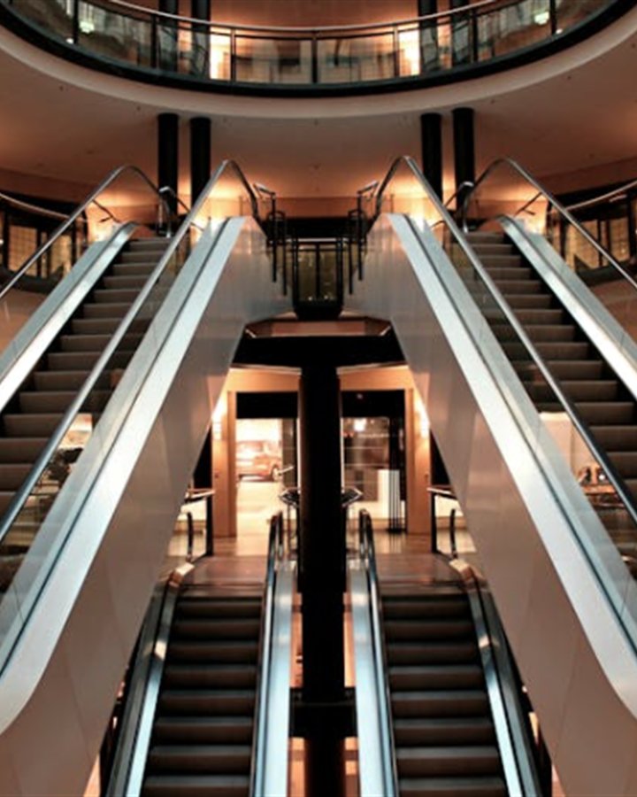 Галерея фотографий торгового центра